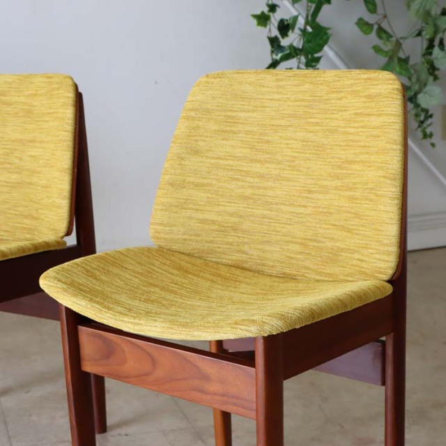 エリオッツオブニューブリー（Elliotts of newbury））製ダイニングチェア３脚セット　商品番号【022003】　