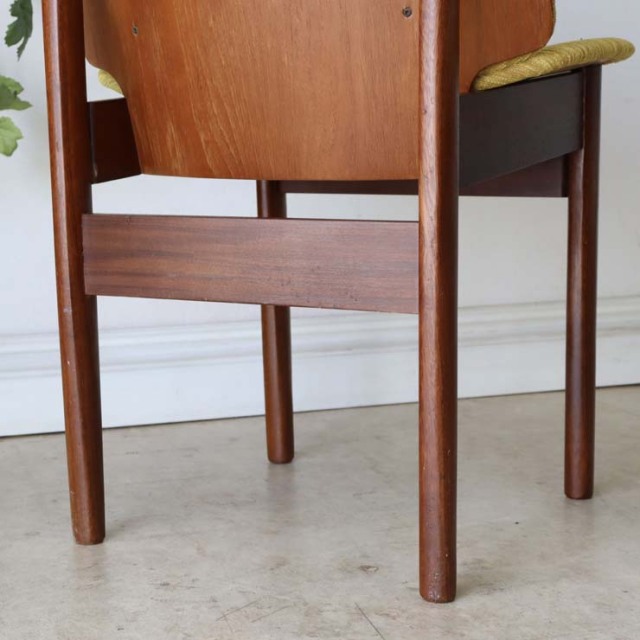 エリオッツオブニューブリー（Elliotts of newbury））製ダイニングチェア３脚セット　商品番号【022003】　