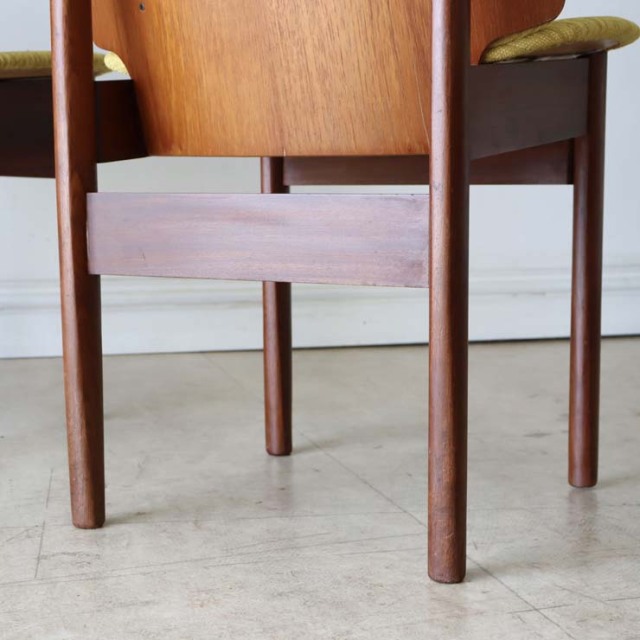 エリオッツオブニューブリー（Elliotts of newbury））製ダイニングチェア３脚セット　商品番号【022003】　