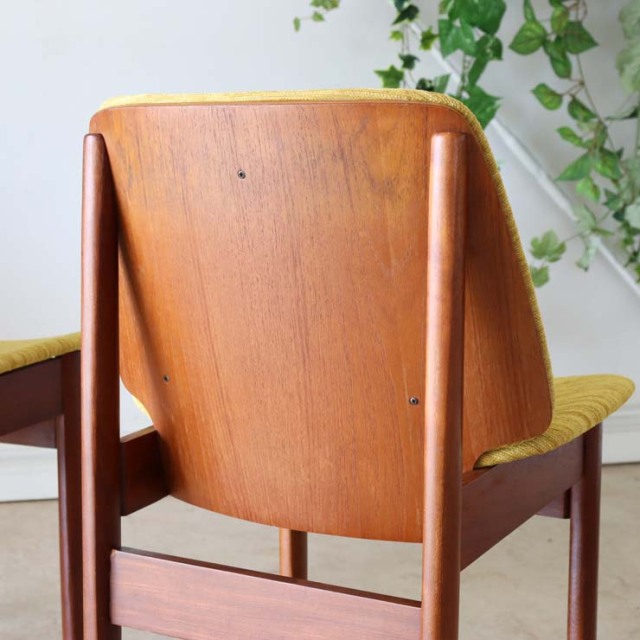 エリオッツオブニューブリー（Elliotts of newbury））製ダイニングチェア３脚セット　商品番号【022003】　