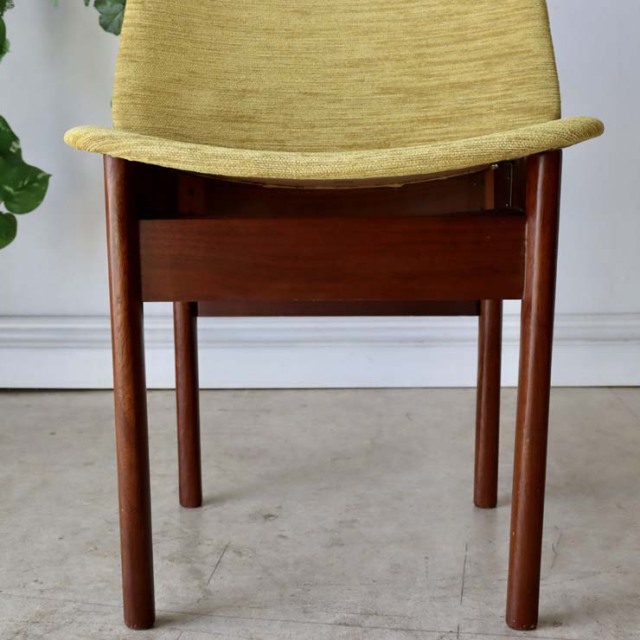 エリオッツオブニューブリー（Elliotts of newbury））製ダイニングチェア３脚セット　商品番号【022003】　