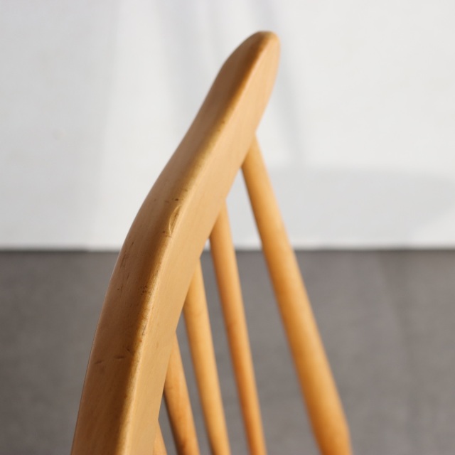 アーコールERCOLのダイニングチェア