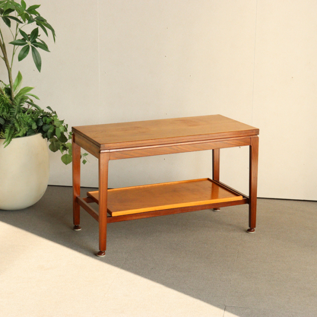 英国ビンテージ　Remploy コーヒーテーブル 職人たちの遊び。 レンプロイRemploy社のチーク材のグインとなる