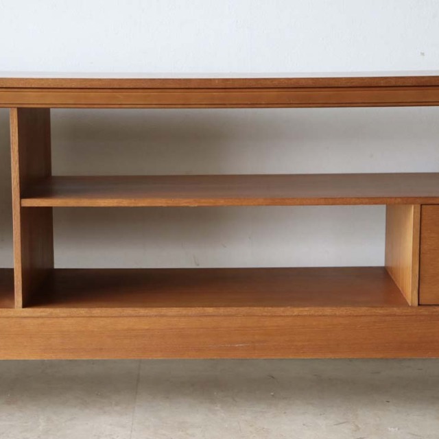 チーク　メディアスタンド　商品番号【022015】