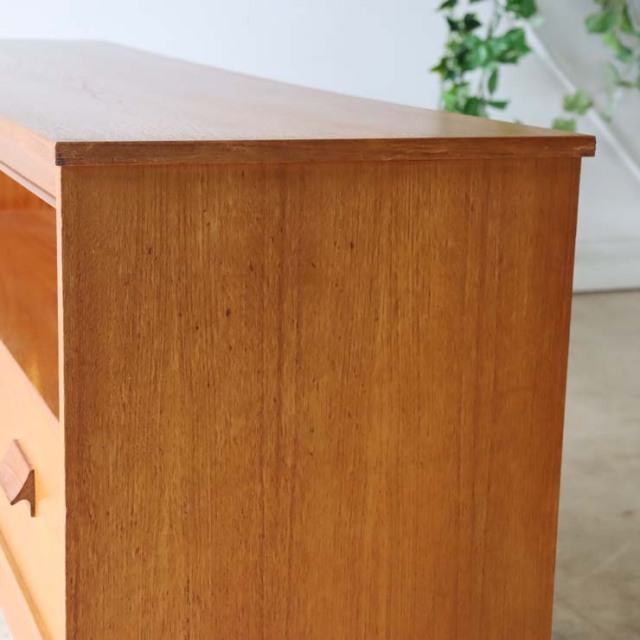 チーク　メディアスタンド　商品番号【022015】