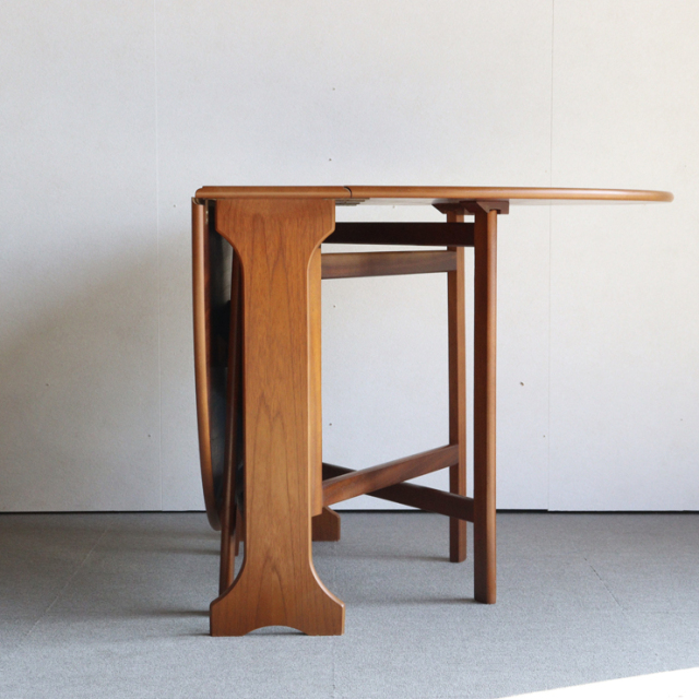 ジェンティークjentiqueのドロップリーフダイニングテーブル