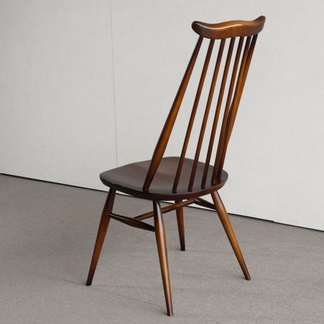 アーコールERCOLのダイニングチェア