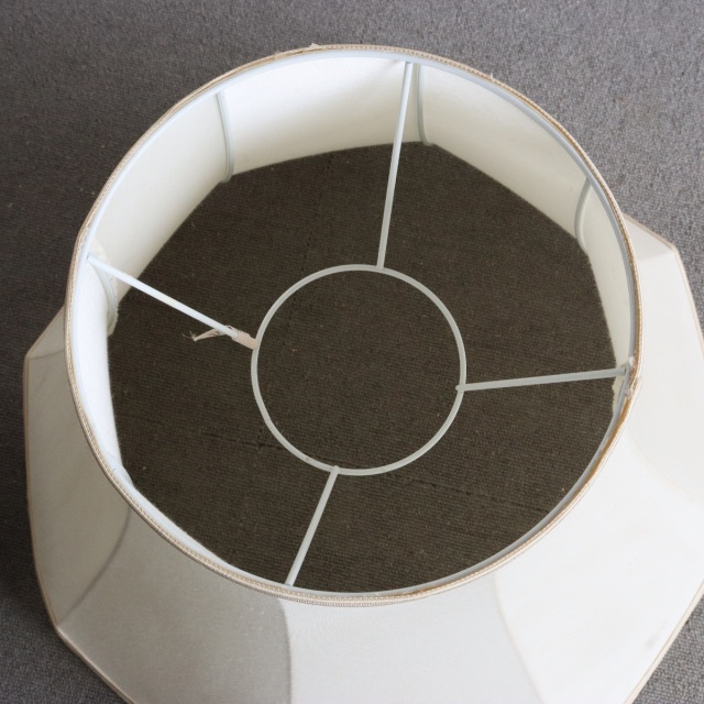 英国ヴィンテージのチークスタンドランプ