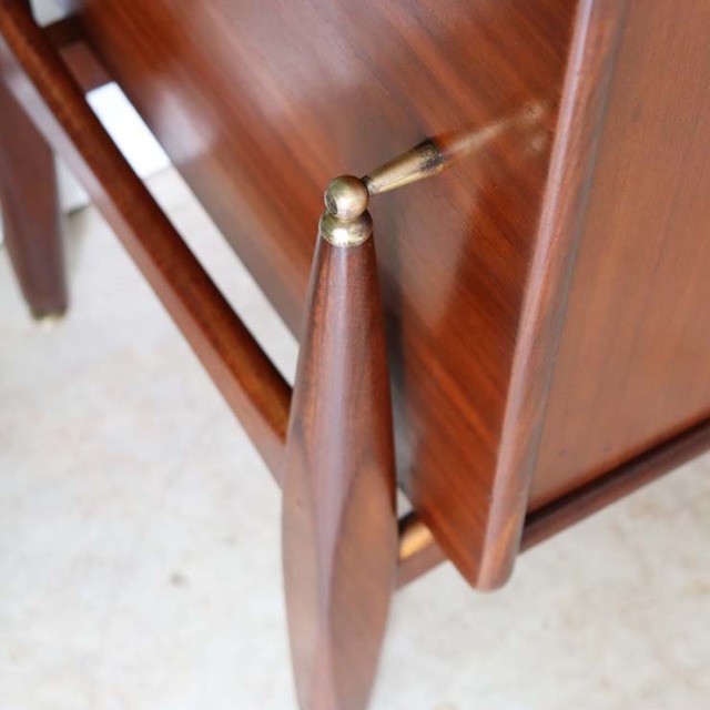 エリオッツオブニューブリー（Elliotts of newbury））製サイドボード【チーク】商品番号【022018】