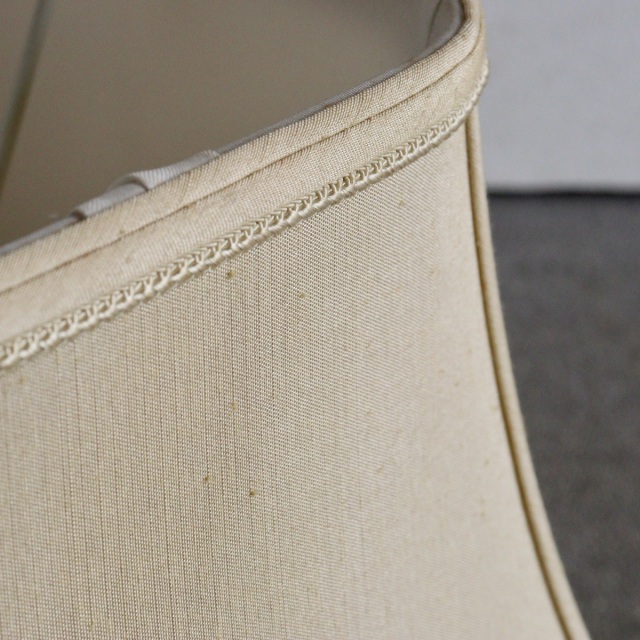 英国ヴィンテージのチークスタンドランプ