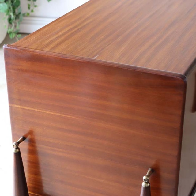 エリオッツオブニューブリー（Elliotts of newbury））製サイドボード【チーク】商品番号【022018】