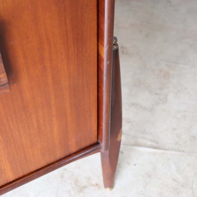 エリオッツオブニューブリー（Elliotts of newbury））製サイドボード【チーク】商品番号【022018】