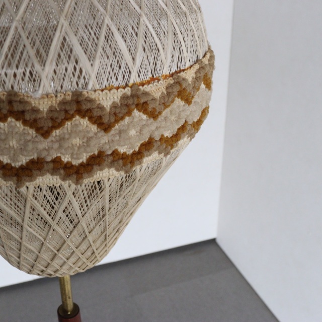 英国ヴィンテージのフロアランプ