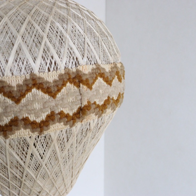 英国ヴィンテージのフロアランプ