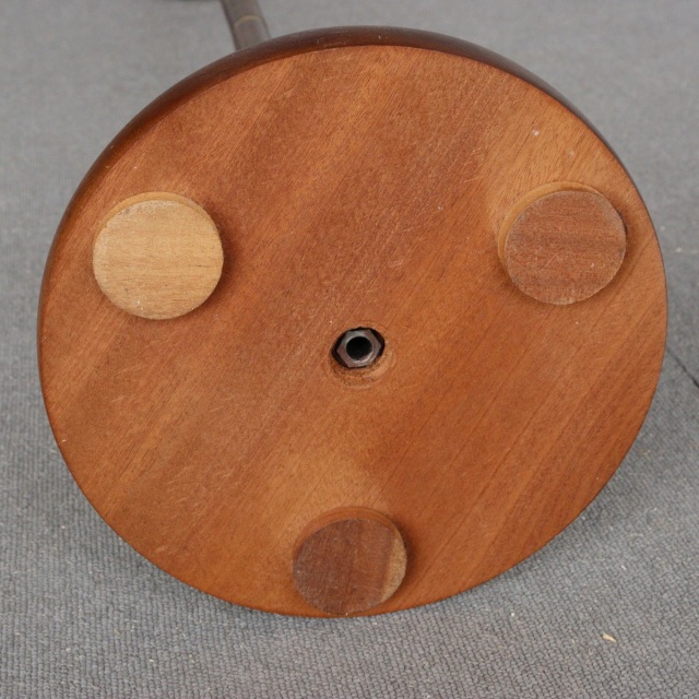 英国ヴィンテージのフロアランプ