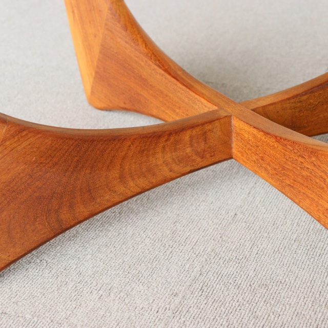 ジープランG-PLANのコーヒーテーブル