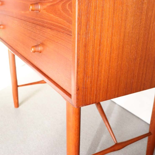 ジープランGｰPLAN KOFOD LARSENデザインのデスク