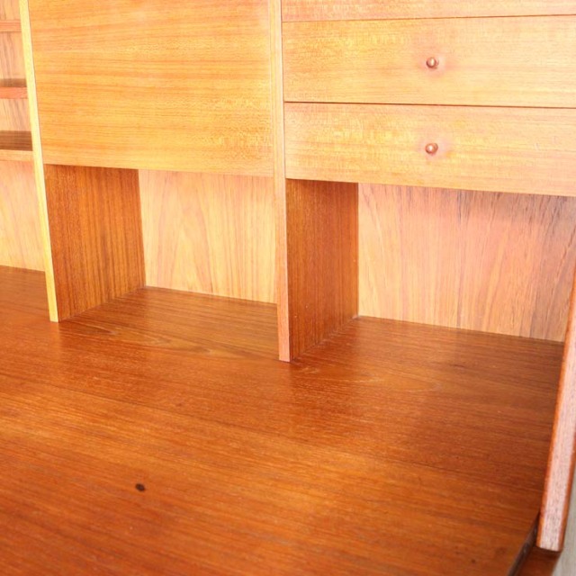 ジープランGｰPLAN KOFOD LARSENデザインのデスク