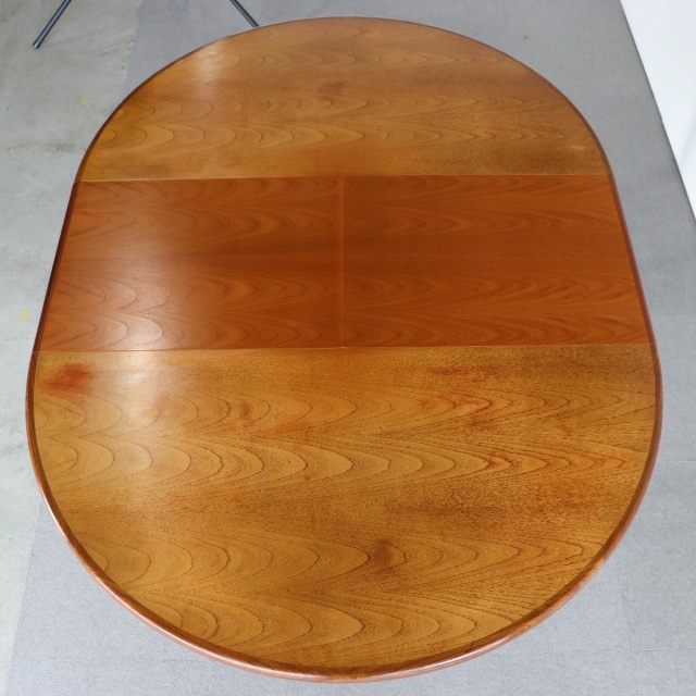 G-PLAN チーク　ラウンドダイニングテーブル　丸テーブルとオーバル2ウェイ G-PLAN チーク ラウンドダイニングテーブル 丸テーブルと