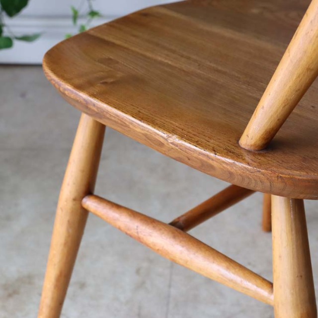 アーコール（Ercol）ゴールドスミス・ダイニングチェア 商品番号【122042a】 