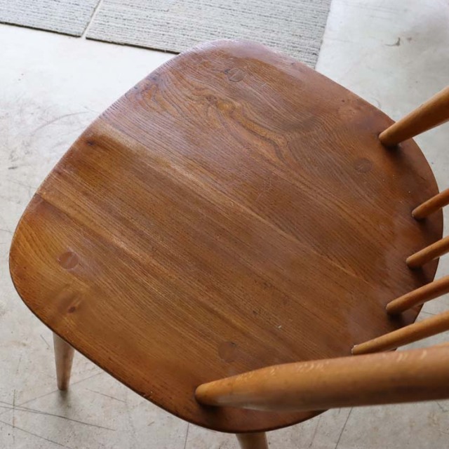 アーコール（Ercol）ゴールドスミス・ダイニングチェア 商品番号【122042a】 
