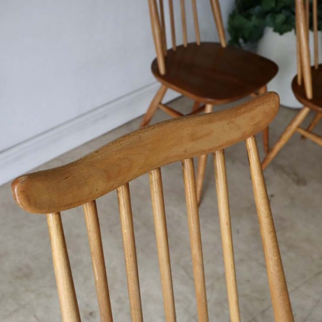 アーコール（Ercol）ゴールドスミス・ダイニングチェア 商品番号【122042a】 
