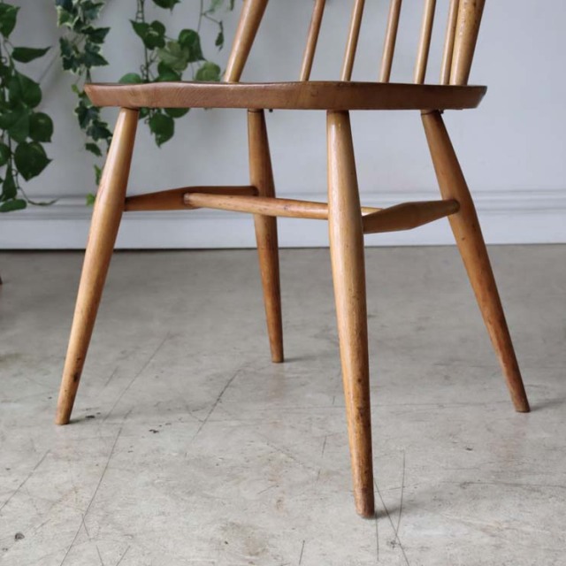 アーコール（Ercol）ゴールドスミス・ダイニングチェア 商品番号【122042b】 