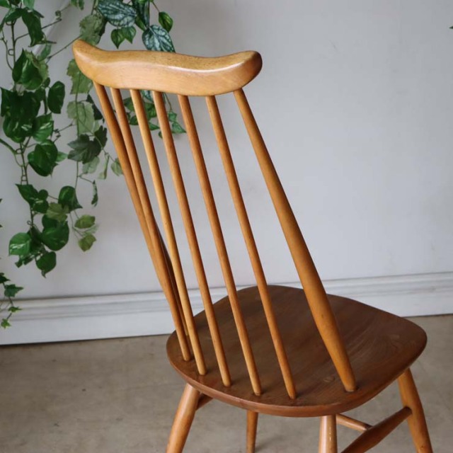 アーコール（Ercol）ゴールドスミス・ダイニングチェア 商品番号【122042b】 