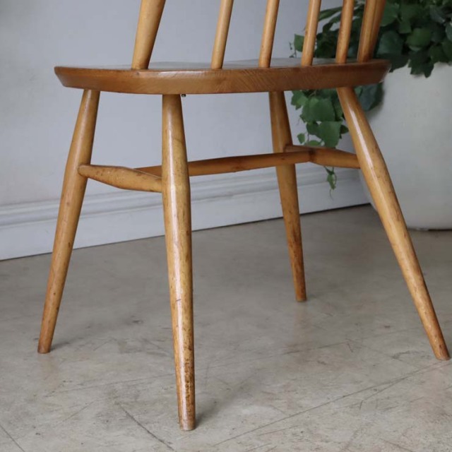 アーコール（Ercol）ゴールドスミス・ダイニングチェア 商品番号【122042d】 