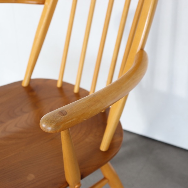 アーコールERCOLのチェア