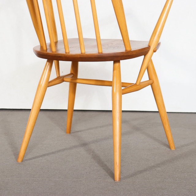 アーコールERCOLのチェア