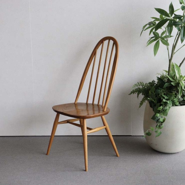 アーコールの椅子