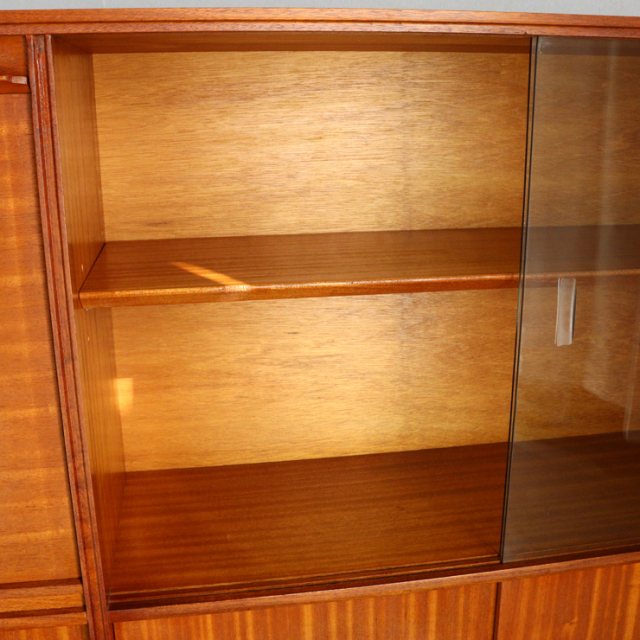 ビーバーアンドタプレイのブックケースとビュロー