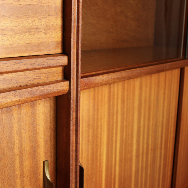 ビーバーアンドタプレイのブックケースとビュロー