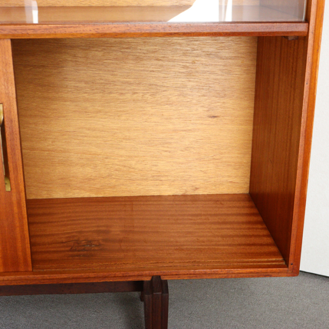 ビーバーアンドタプレイのブックケースとビュロー