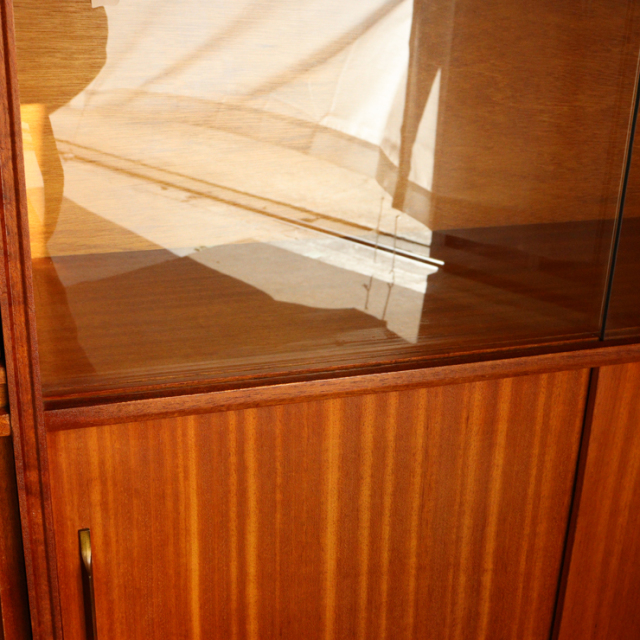 ビーバーアンドタプレイのブックケースとビュロー