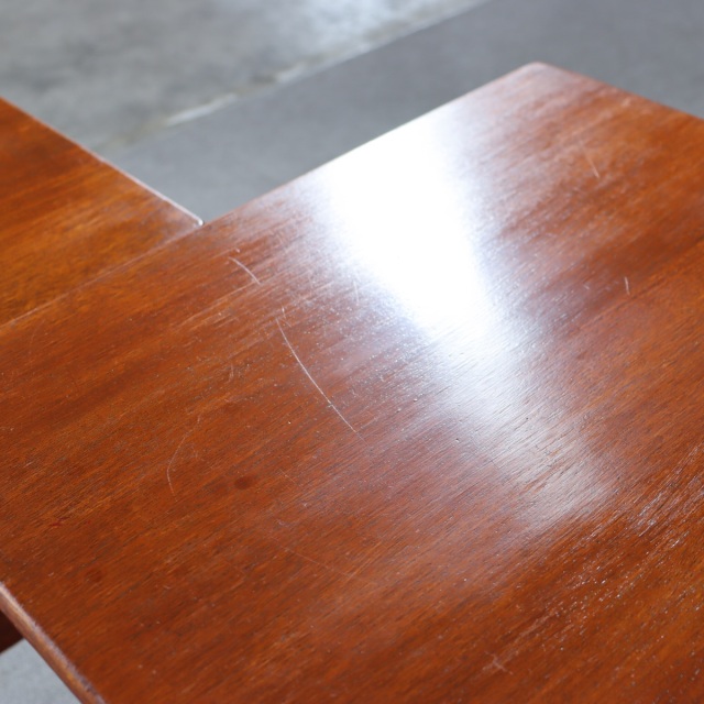 英国ヴィンテージのネスト