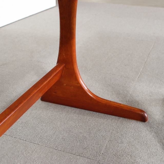 英国ヴィンテージのネスト