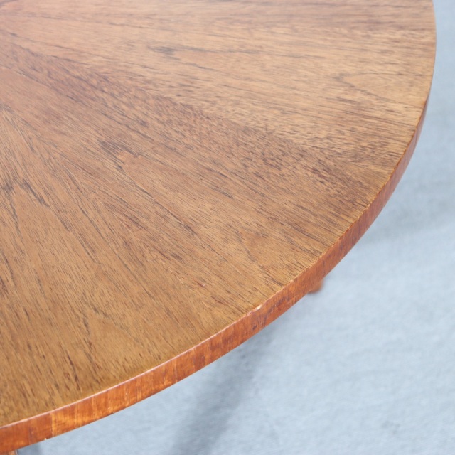 マッキントッシュMacintoshのコーヒーテーブル