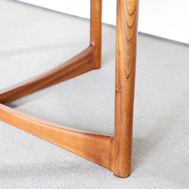 マッキントッシュMacintoshのコーヒーテーブル