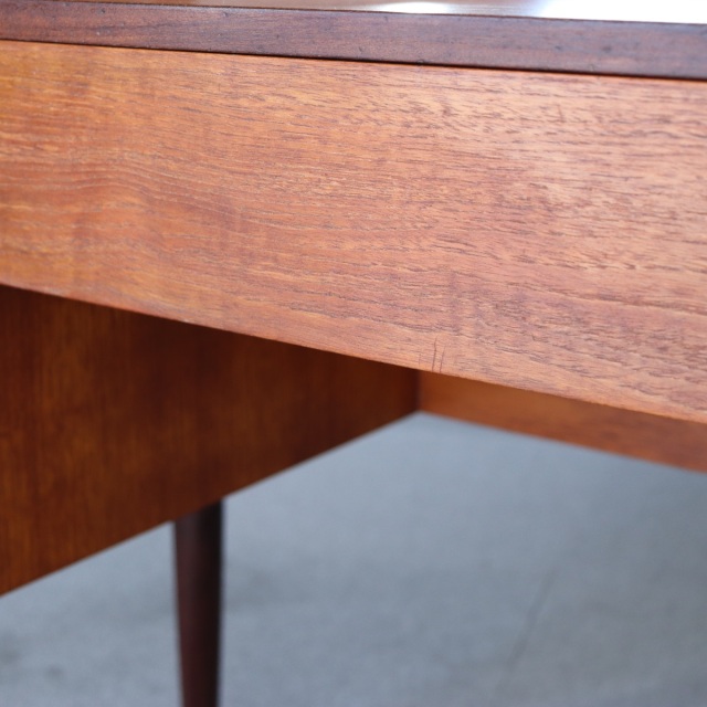 ジープランG-PLANのドレッサー