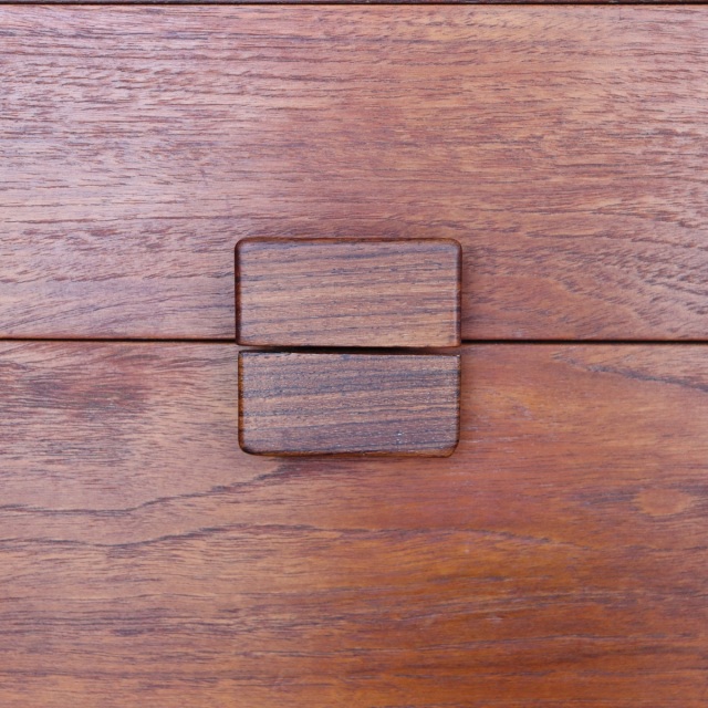 ジープランG-PLANのドレッサー