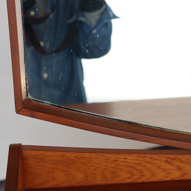 ジープランG-PLANのドレッサー