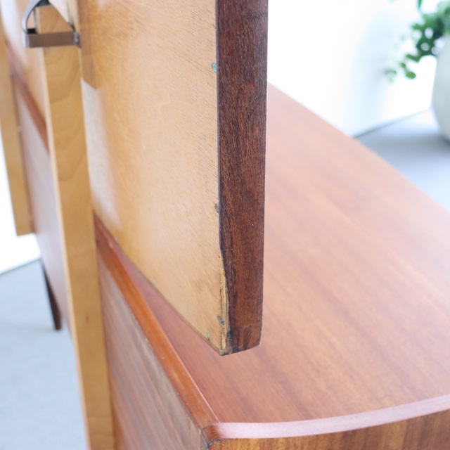 ジープランG-PLANのドレッサー