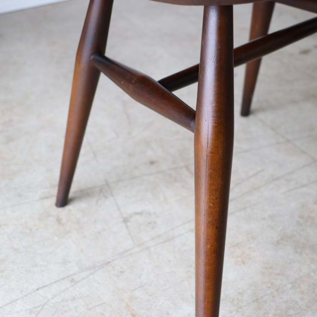 アーコール（ERCOL）ゴールドスミスチェア【ブラウン】１脚　商品番号【122089a】