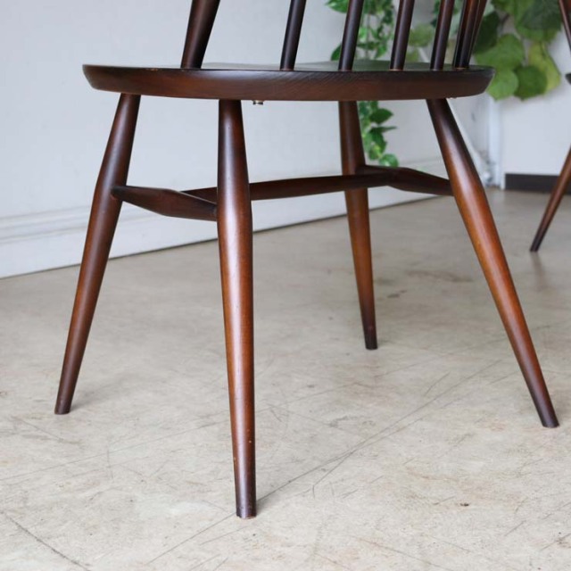 アーコール（ERCOL）ゴールドスミスチェア【ブラウン】１脚　商品番号【122089a】