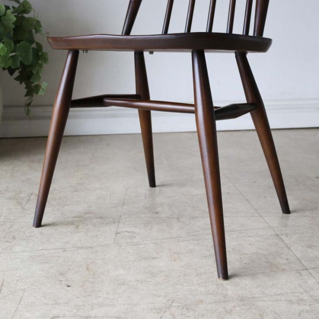 アーコール（ERCOL）ゴールドスミスチェア【ブラウン】１脚　商品番号【122089b】