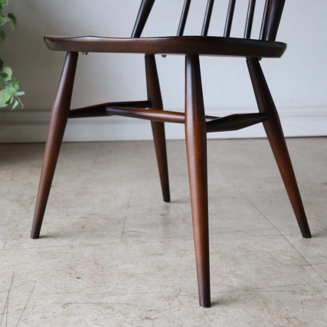アーコール（ERCOL）ゴールドスミスチェア【ブラウン】１脚　商品番号【022021a】