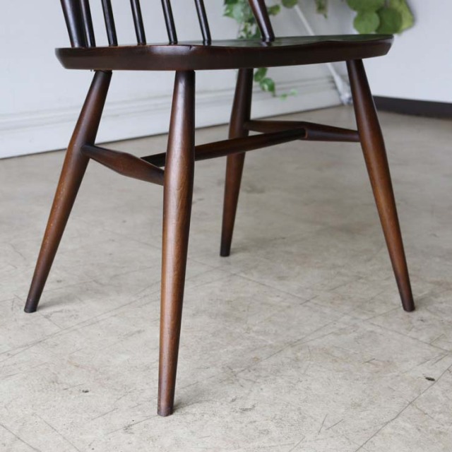 アーコール（ERCOL）ゴールドスミスチェア【ブラウン】１脚　商品番号【022021a】