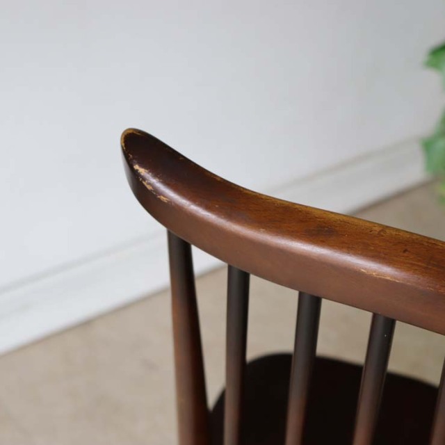 アーコール（ERCOL）ゴールドスミスチェア【ブラウン】１脚　商品番号【022021a】